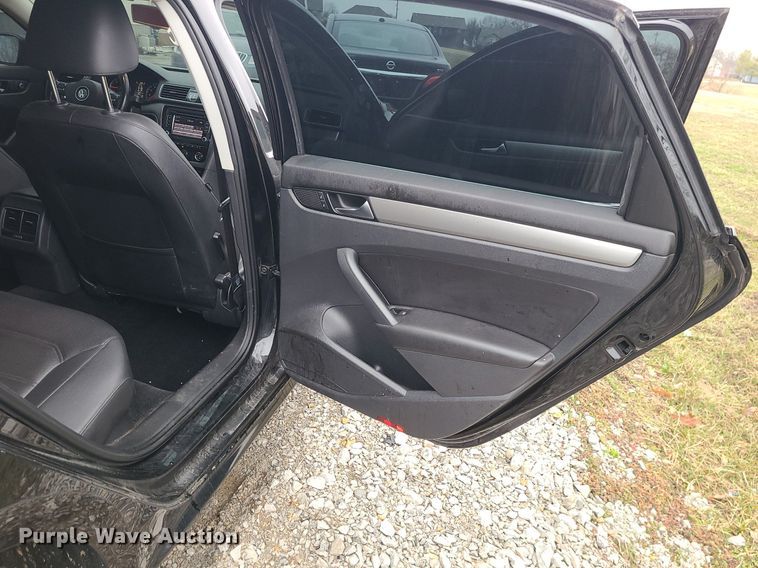 image for item LH9868 2014 Volkswagen Passat TDI SE