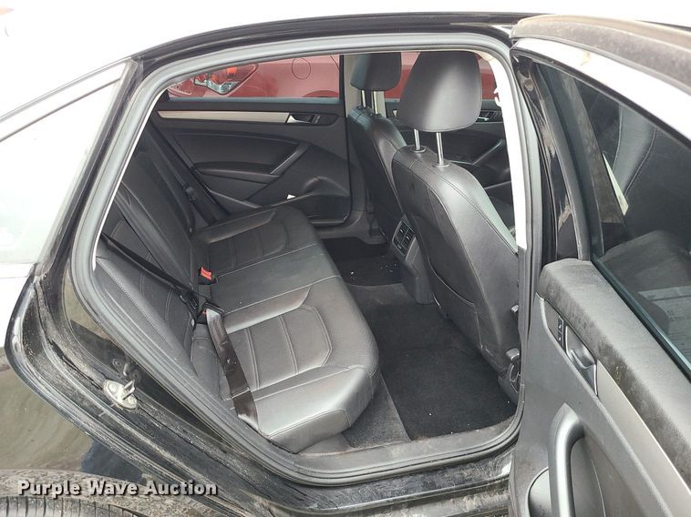 image for item LH9868 2014 Volkswagen Passat TDI SE