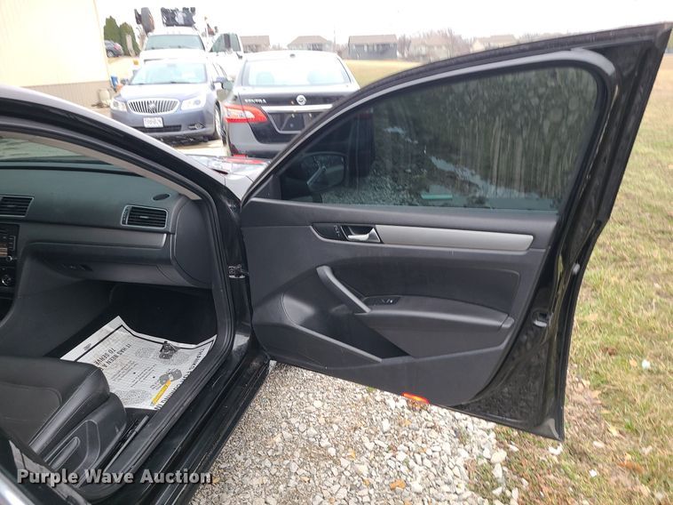 image for item LH9868 2014 Volkswagen Passat TDI SE