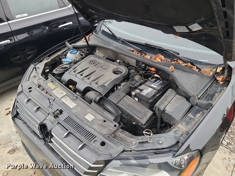 image for item LH9868 2014 Volkswagen Passat TDI SE