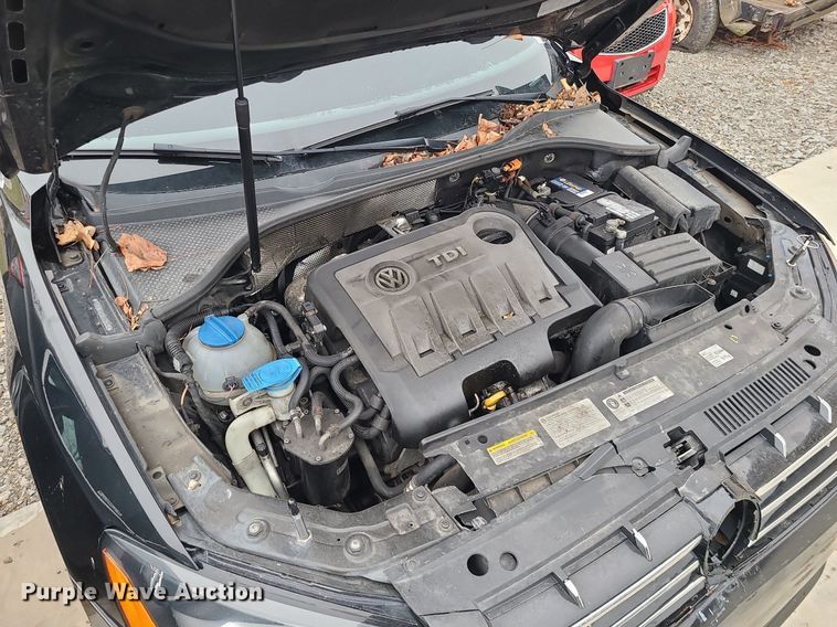 image for item LH9868 2014 Volkswagen Passat TDI SE