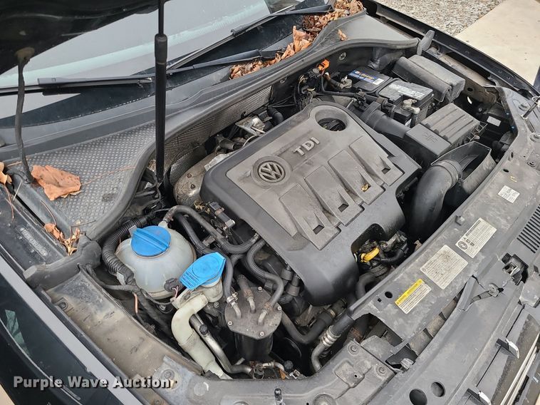 image for item LH9868 2014 Volkswagen Passat TDI SE
