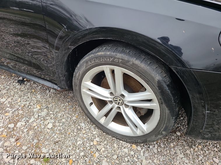 image for item LH9868 2014 Volkswagen Passat TDI SE
