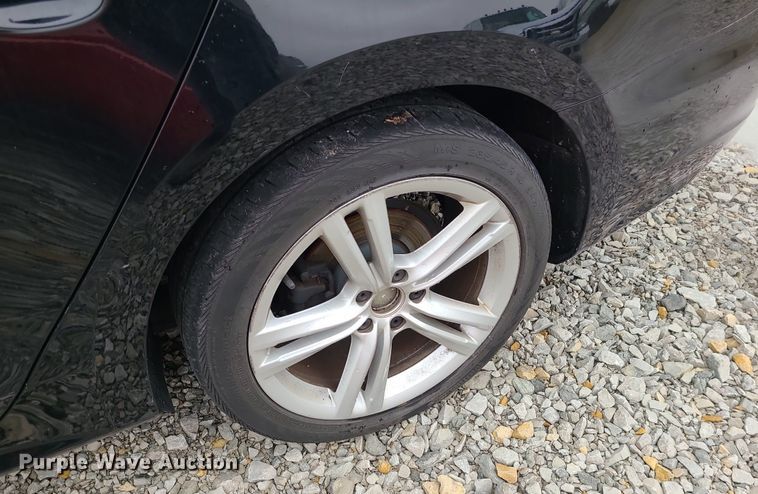 image for item LH9868 2014 Volkswagen Passat TDI SE