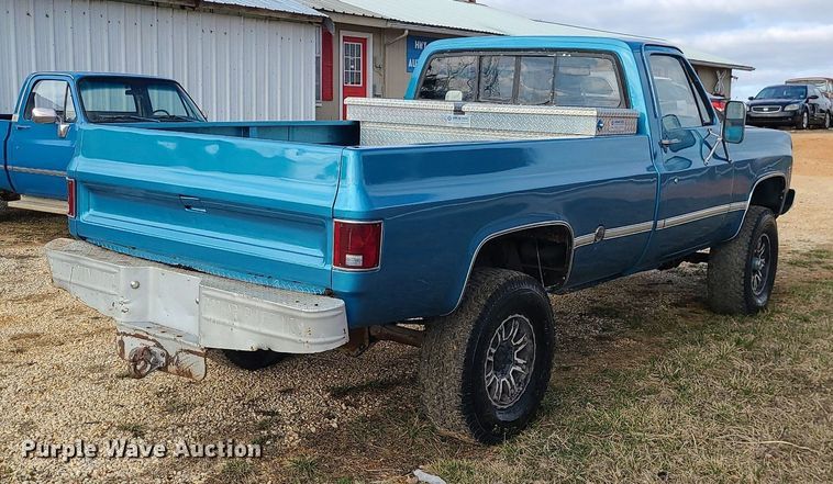 image for item LH9892 1976 Chevrolet K20  pickup truck