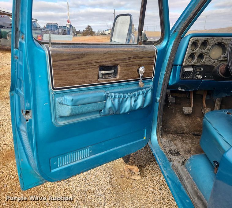 image for item LH9892 1976 Chevrolet K20  pickup truck