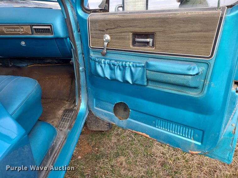 image for item LH9892 1976 Chevrolet K20  pickup truck