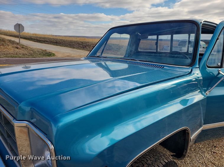 image for item LH9892 1976 Chevrolet K20  pickup truck