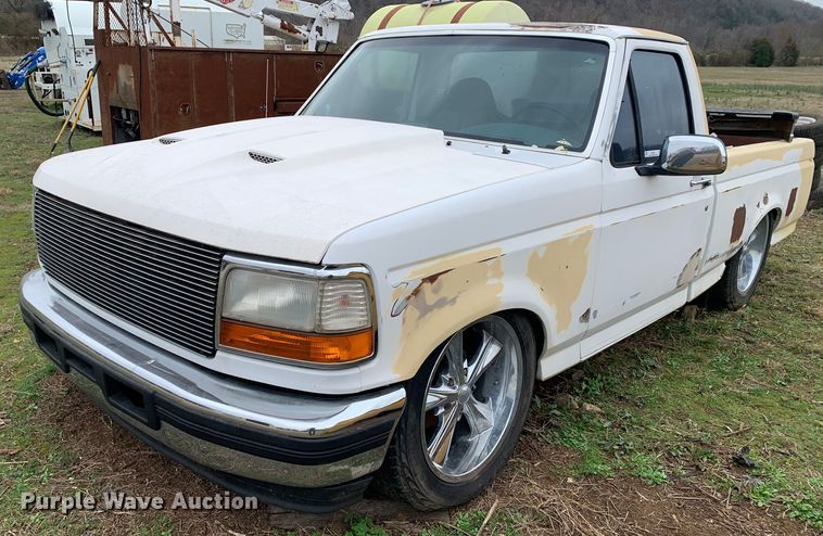 image for item LI9100 1996 Ford F150  pickup truck
