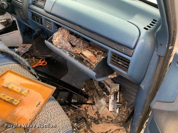 image for item LI9100 1996 Ford F150  pickup truck