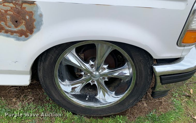 image for item LI9100 1996 Ford F150  pickup truck