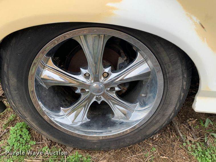 image for item LI9100 1996 Ford F150  pickup truck