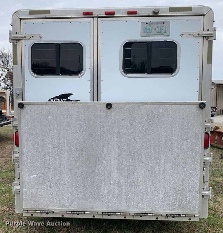 image for item LI9105 2003 Exiss GNHC-726-T  livestock trailer