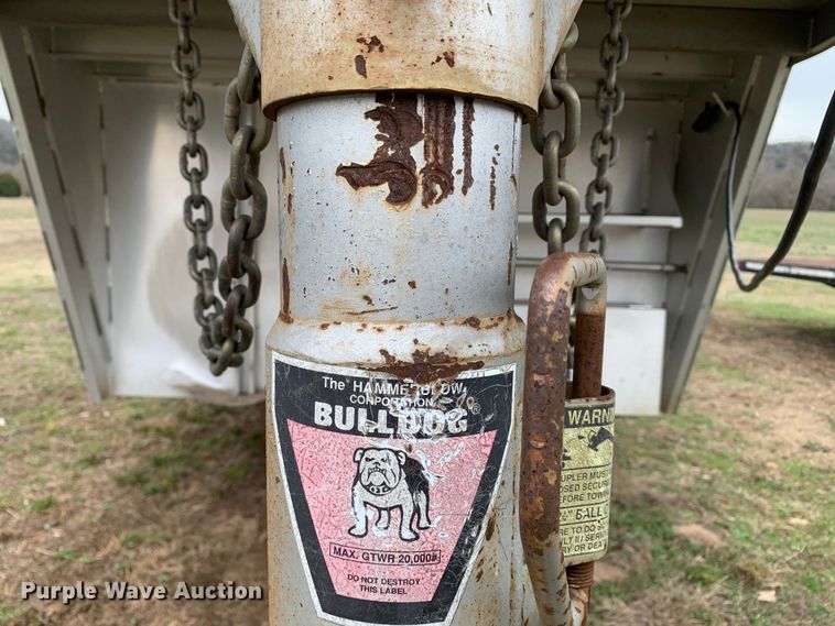 image for item LI9105 2003 Exiss GNHC-726-T  livestock trailer