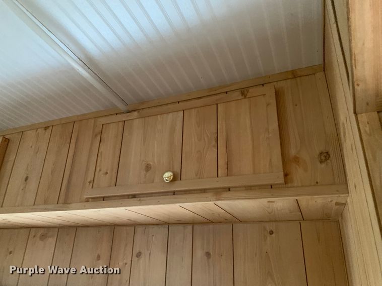 image for item LI9105 2003 Exiss GNHC-726-T  livestock trailer