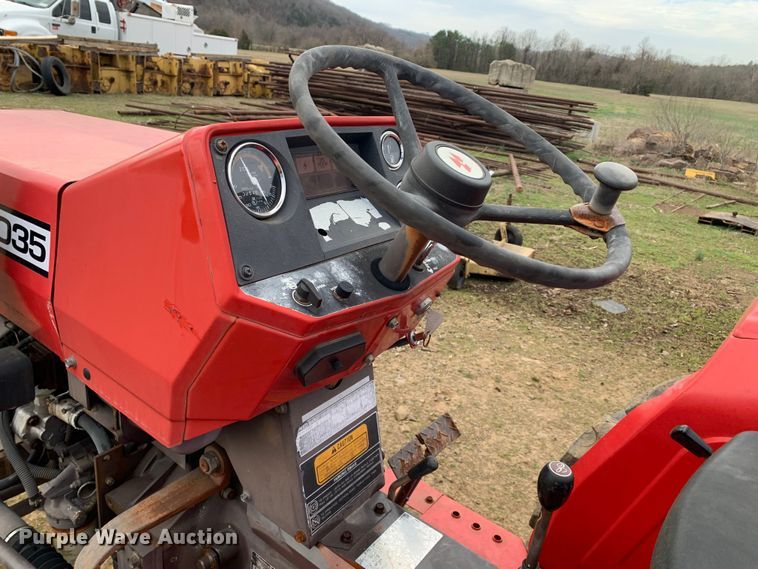 image for item LI9106 Massey Ferguson 1035  tractor