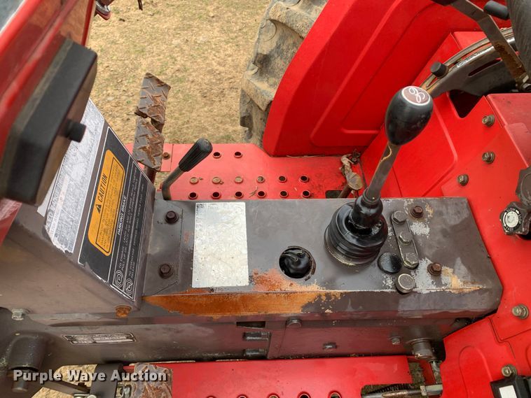 image for item LI9106 Massey Ferguson 1035  tractor