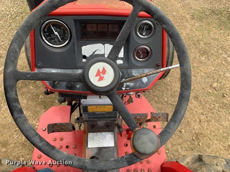 image for item LI9106 Massey Ferguson 1035  tractor