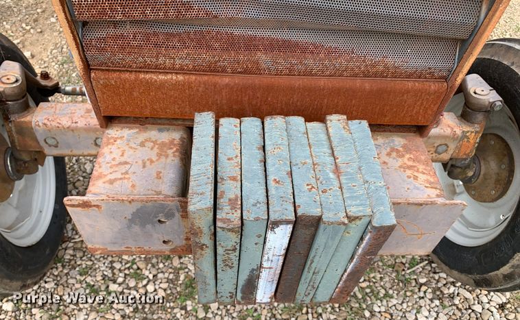 image for item LI9106 Massey Ferguson 1035  tractor