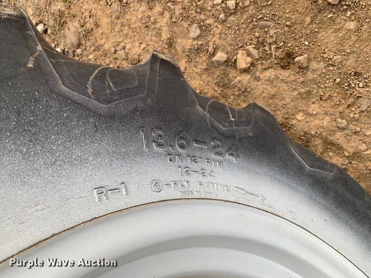 image for item LI9106 Massey Ferguson 1035  tractor