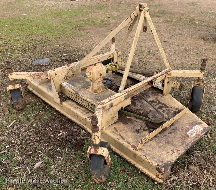 image for item LI9106 Massey Ferguson 1035  tractor