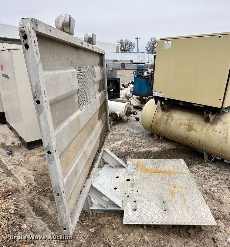 image for item LN9085 Aluminum headache rack