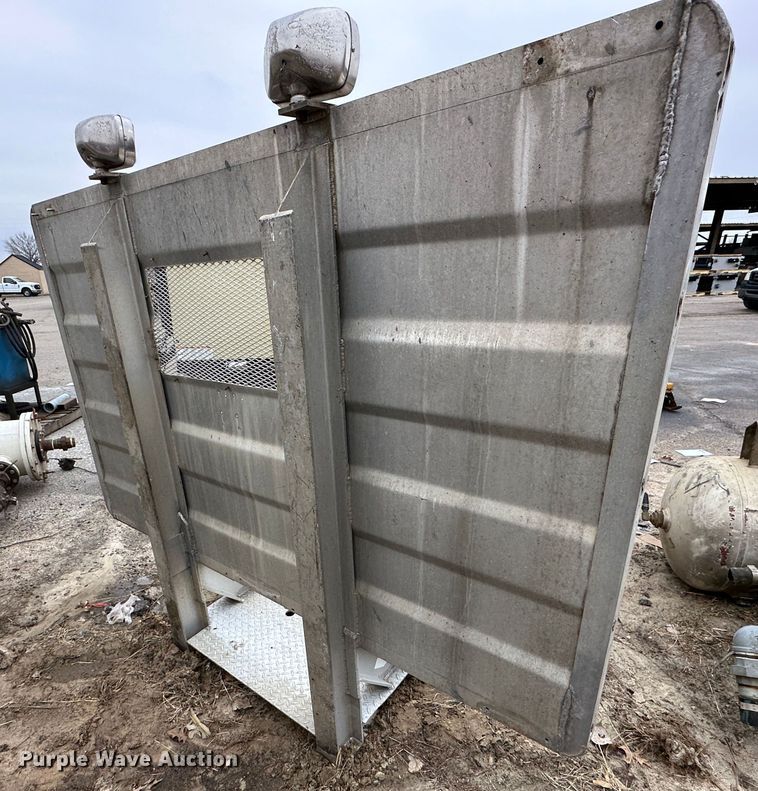 image for item LN9085 Aluminum headache rack