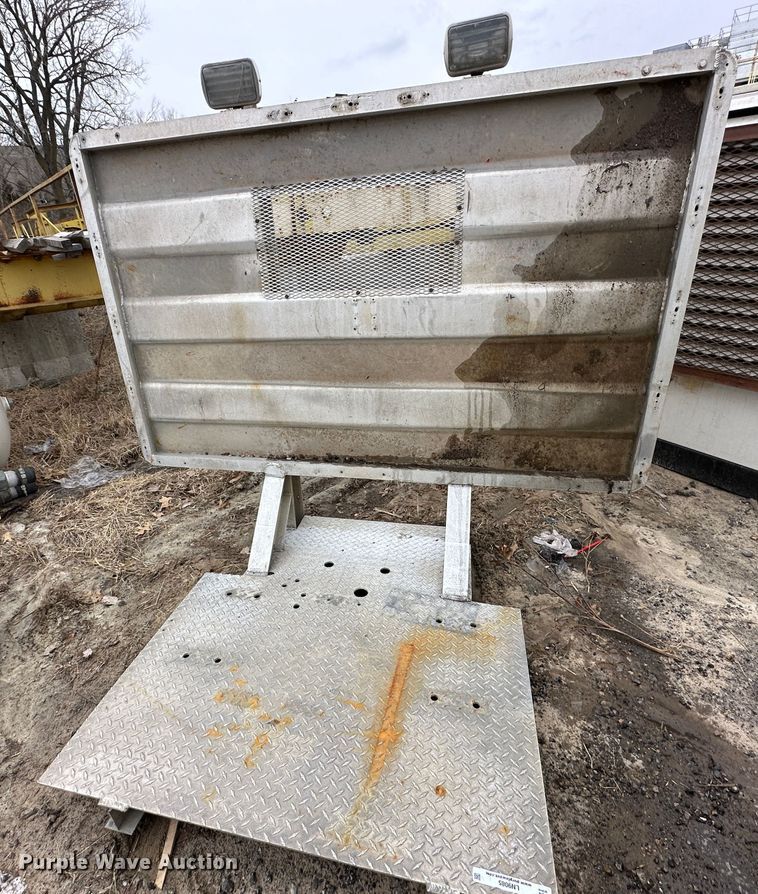 image for item LN9085 Aluminum headache rack