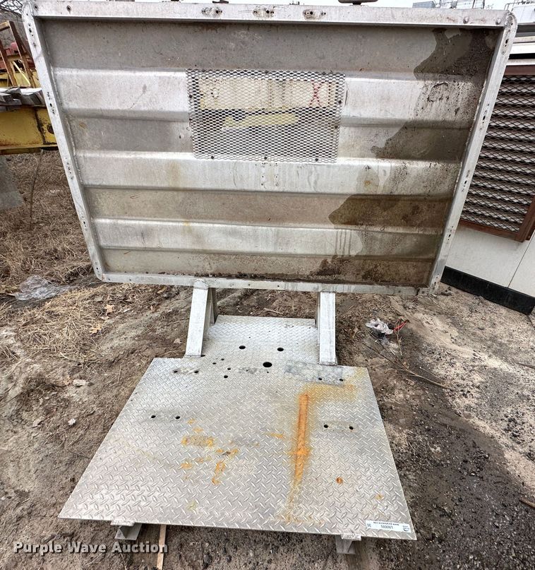 image for item LN9085 Aluminum headache rack