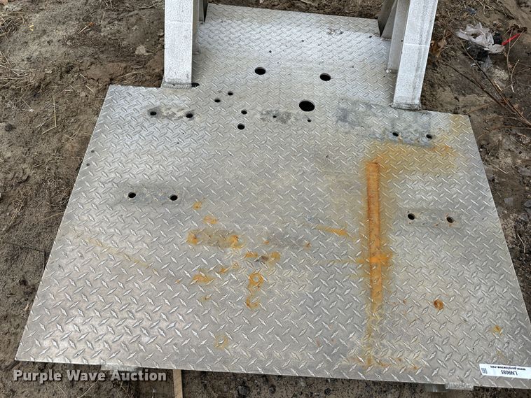 image for item LN9085 Aluminum headache rack