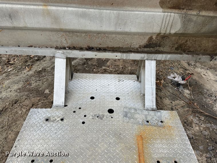 image for item LN9085 Aluminum headache rack