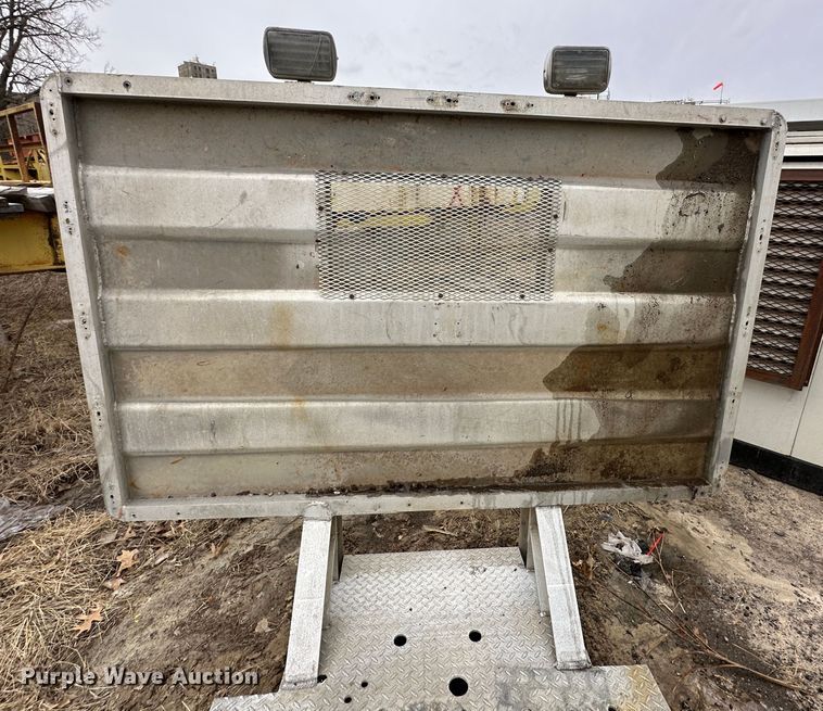 image for item LN9085 Aluminum headache rack