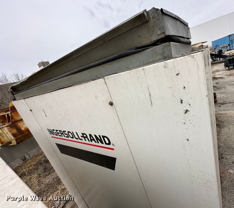 image for item LN9087 Ingersoll Rand SSR-EPE200-2S  air compressor