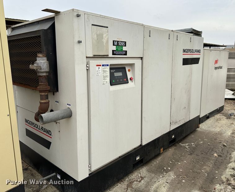 image for item LN9087 Ingersoll Rand SSR-EPE200-2S  air compressor