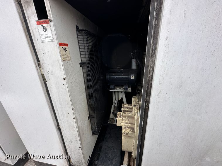 image for item LN9087 Ingersoll Rand SSR-EPE200-2S  air compressor