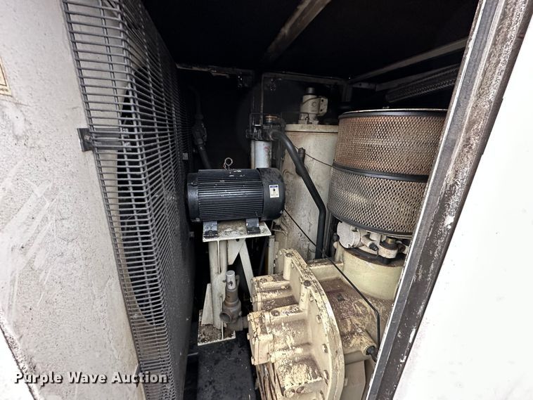 image for item LN9087 Ingersoll Rand SSR-EPE200-2S  air compressor