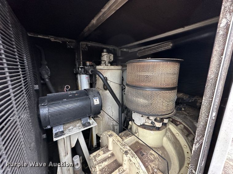 image for item LN9087 Ingersoll Rand SSR-EPE200-2S  air compressor