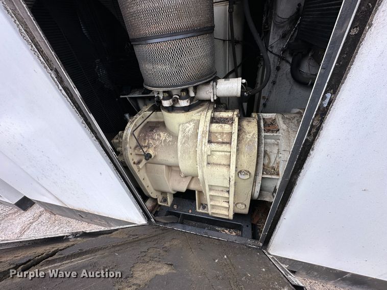 image for item LN9087 Ingersoll Rand SSR-EPE200-2S  air compressor