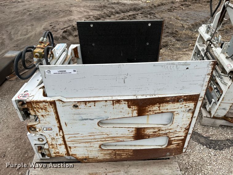 image for item LN9090 (7) forklift attachments