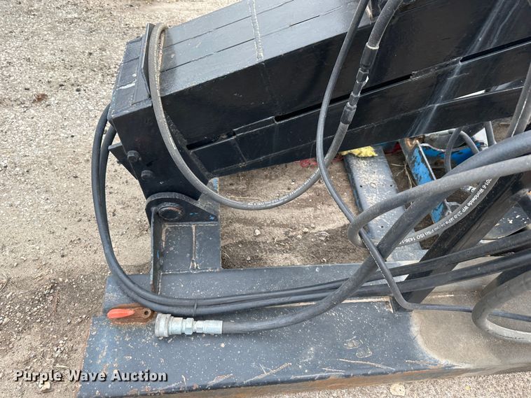 image for item LN9090 (7) forklift attachments