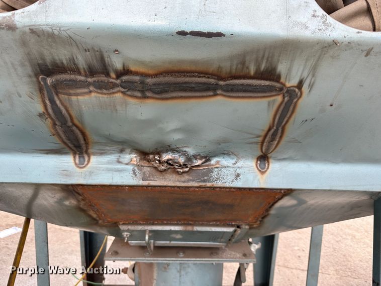 image for item LN9093 Universal  sandblasting cabinet