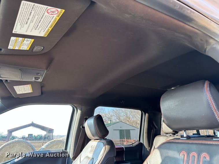 image for item LN9099 2017 Ford F450  Crew Cab pickup truck