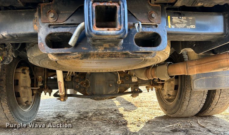 image for item LN9099 2017 Ford F450  Crew Cab pickup truck