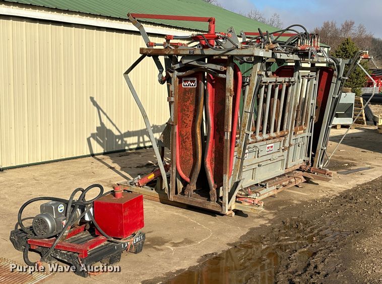 image for item LN9102 WW Manufacturing 1282  squeeze chute