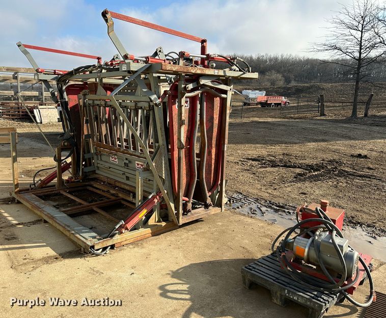 image for item LN9102 WW Manufacturing 1282  squeeze chute