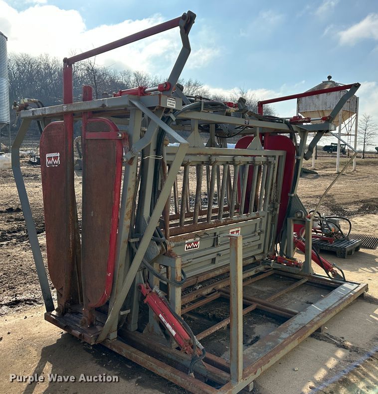 image for item LN9102 WW Manufacturing 1282  squeeze chute