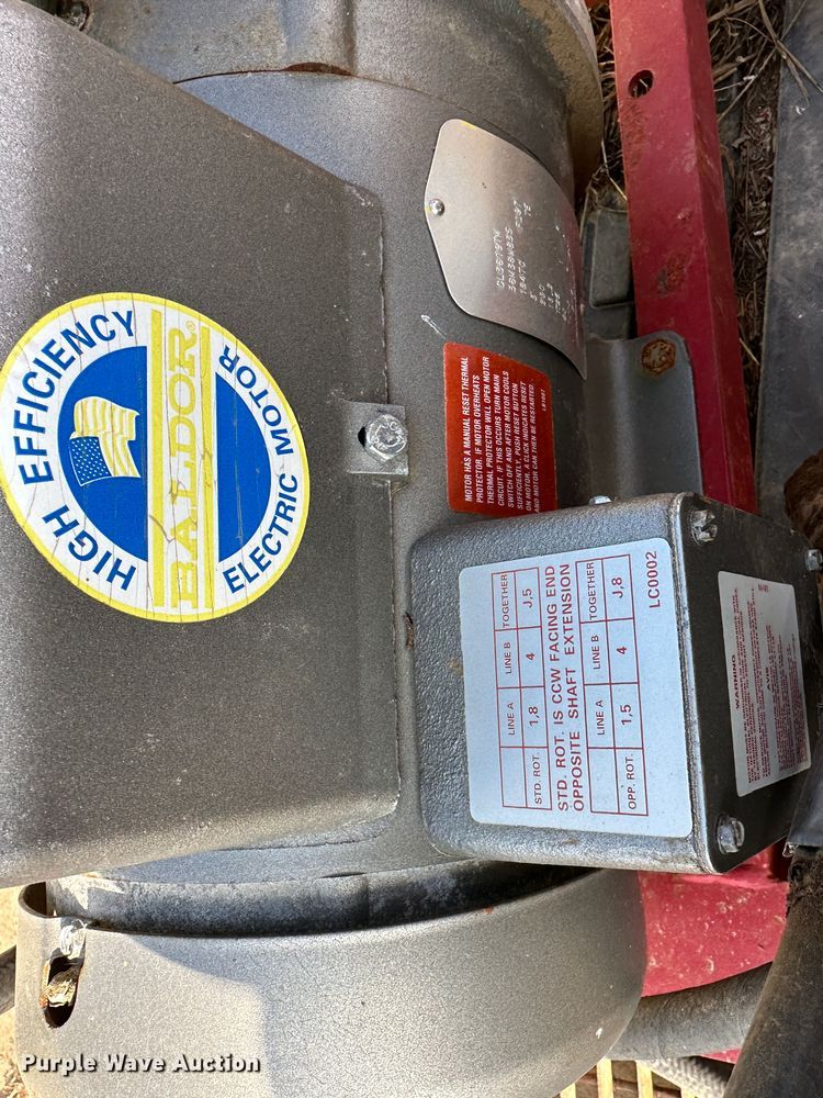 image for item LN9102 WW Manufacturing 1282  squeeze chute