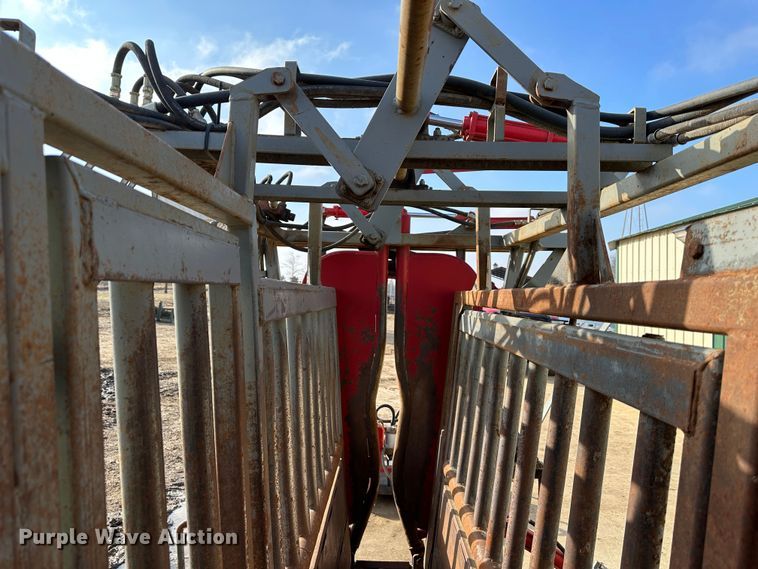 image for item LN9102 WW Manufacturing 1282  squeeze chute