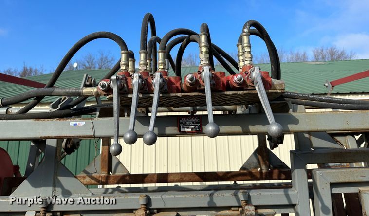 image for item LN9102 WW Manufacturing 1282  squeeze chute