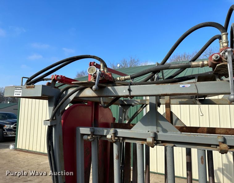 image for item LN9102 WW Manufacturing 1282  squeeze chute